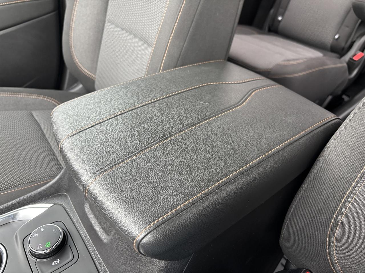 2019 Chevrolet Traverse LT Cloth AWD Photo