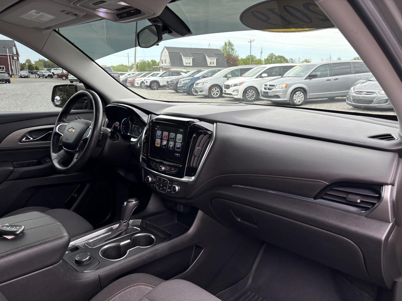 2019 Chevrolet Traverse LT Cloth AWD Photo