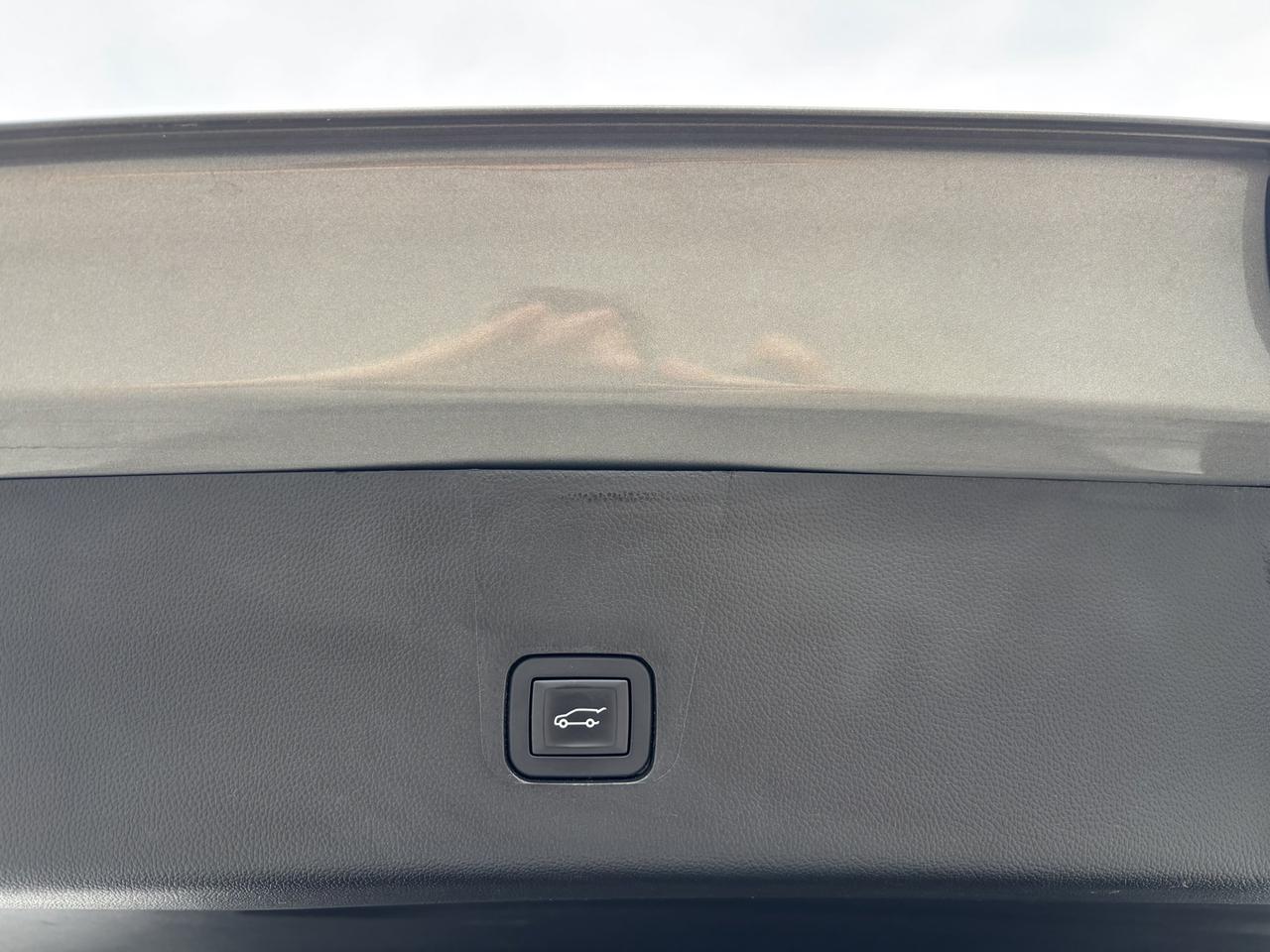 2019 Chevrolet Traverse LT Cloth AWD Photo