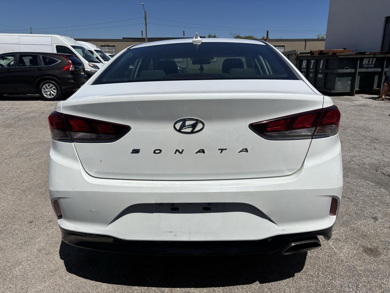 2018 Hyundai Sonata GL Photo