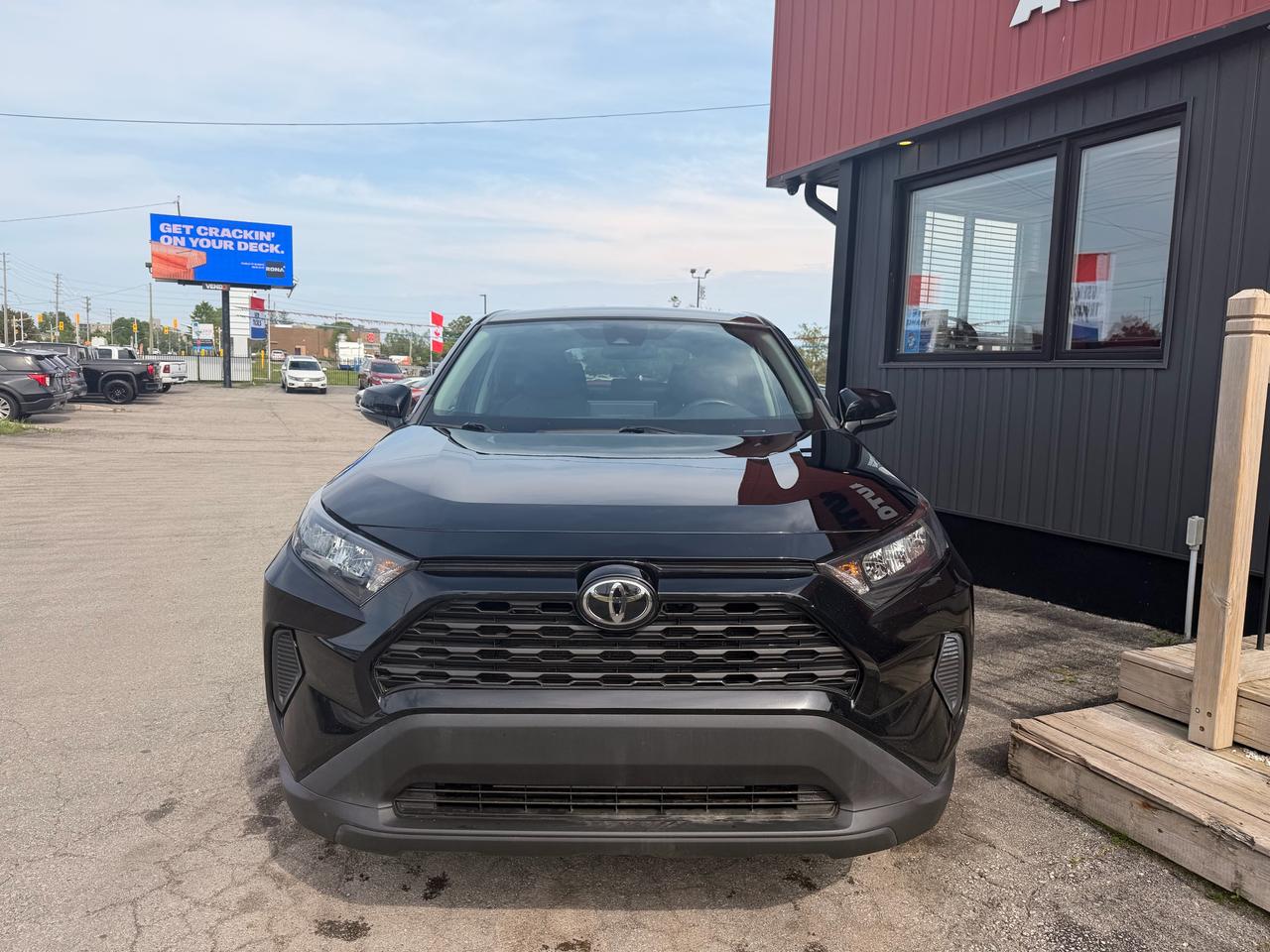 2022 Toyota RAV4 LE Photo