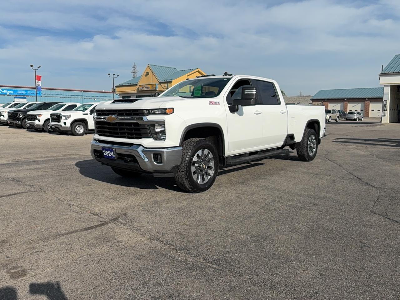 2024 Chevrolet Silverado 2500 HD LT Z71 4WD CrewCab 6.6L8cylDuramaxDiesel 8ftBox