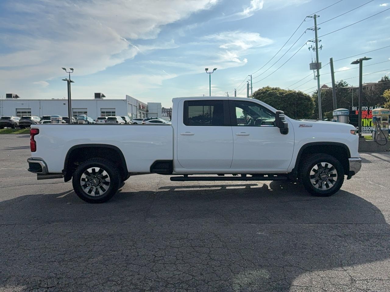 2024 Chevrolet Silverado 2500 HD LT Z71 4WD CrewCab 6.6L8cylDuramaxDiesel 8ftBox Photo