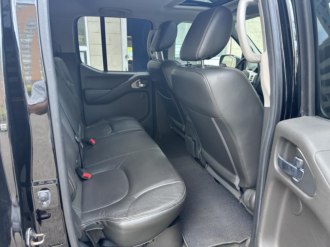 2014 Nissan Frontier 4WD CREW CAB SWB AUTO PRO-4X Photo