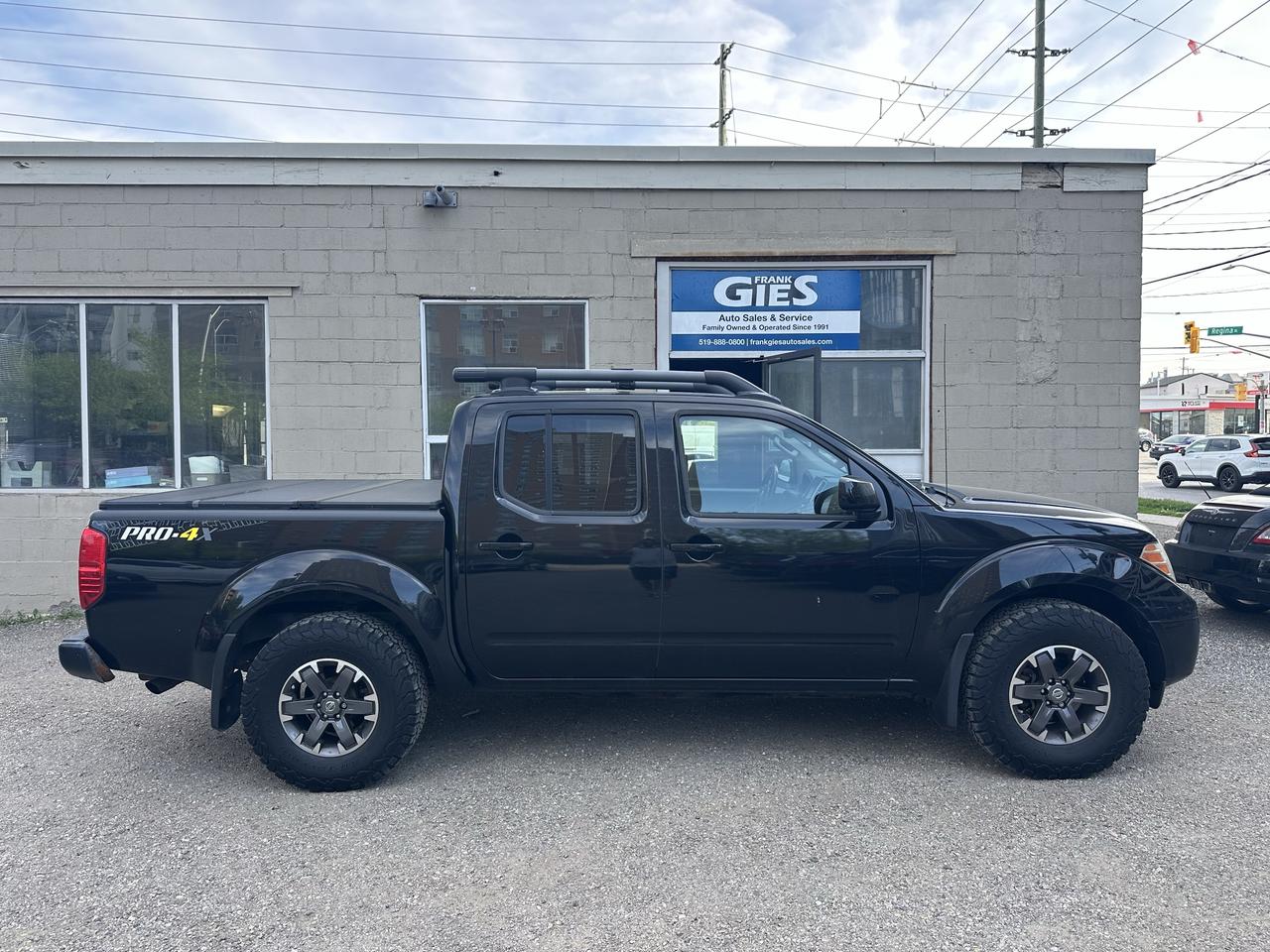 2014 Nissan Frontier 4WD CREW CAB SWB AUTO PRO-4X Photo