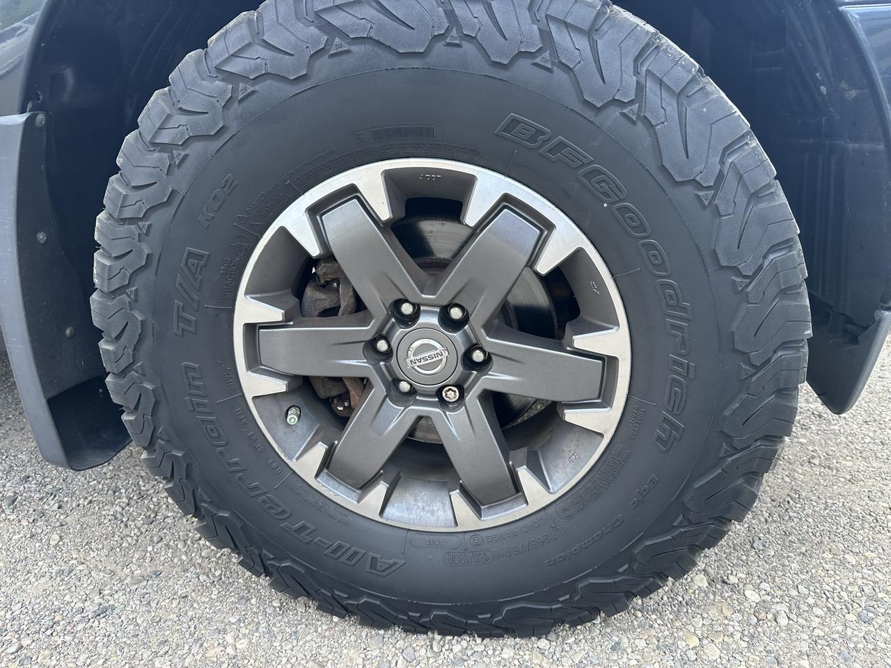 2014 Nissan Frontier 4WD CREW CAB SWB AUTO PRO-4X Photo