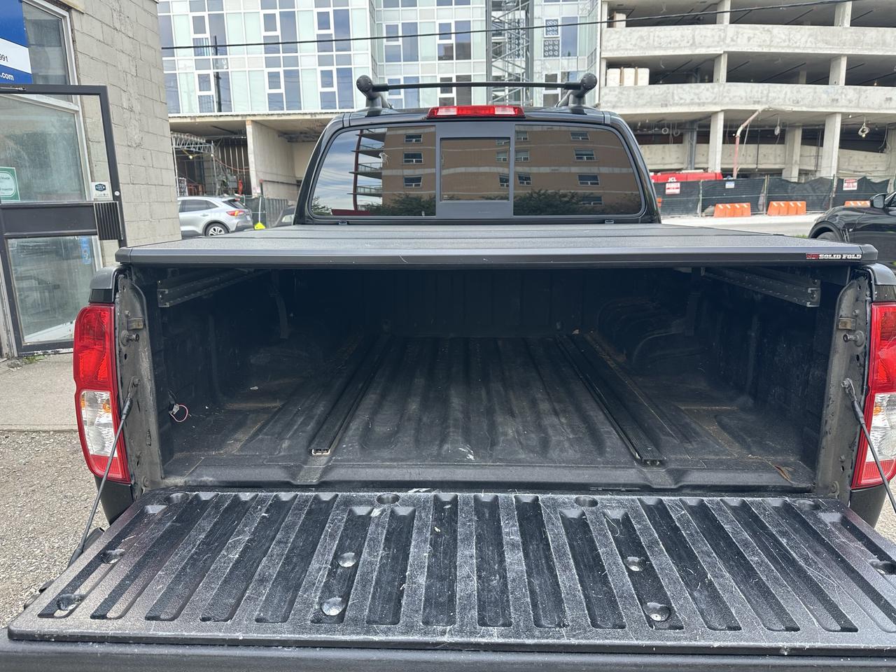 2014 Nissan Frontier 4WD CREW CAB SWB AUTO PRO-4X Photo