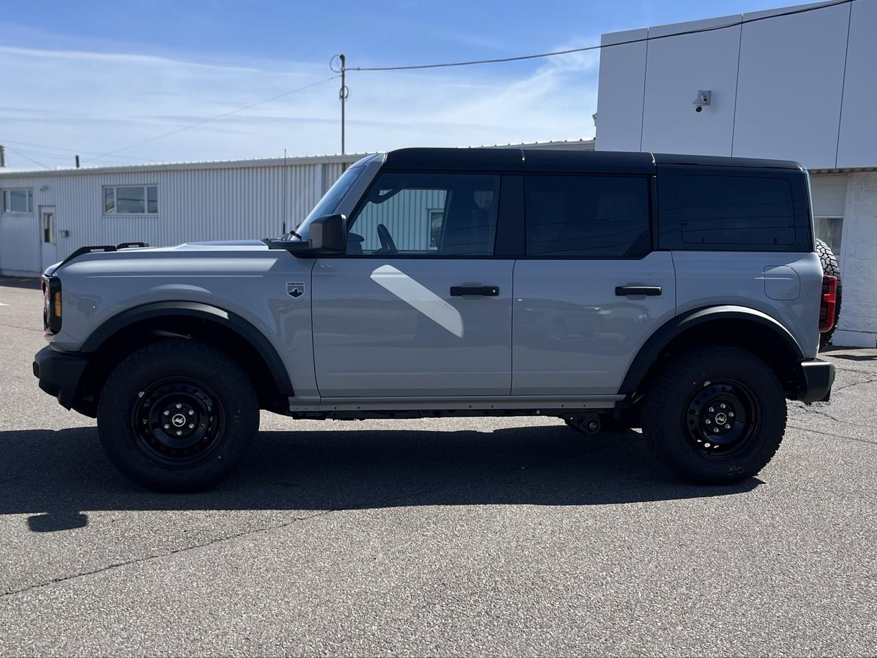 2026 Ford Bronco Big Bend 4 Door 4x4 Photo3