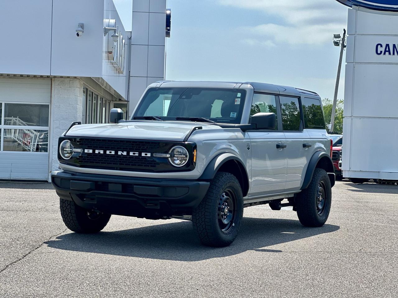 2026 Ford Bronco Big Bend 4 Door 4x4 Photo2