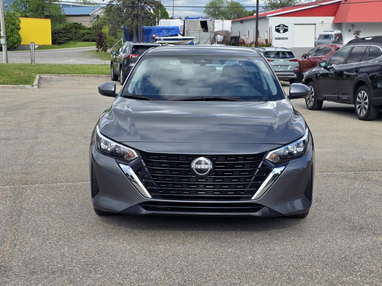 2024 Nissan Sentra SV Photo