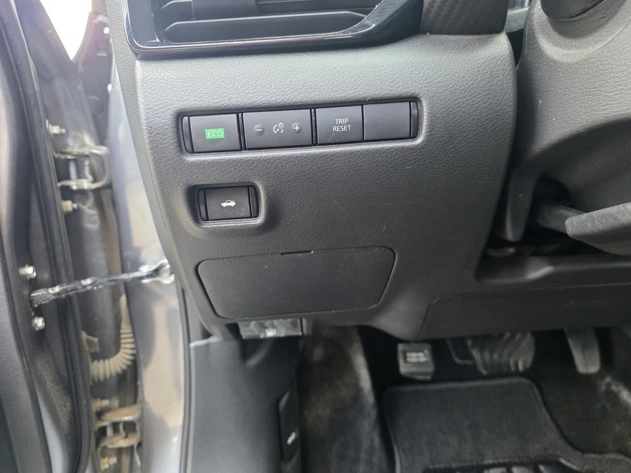 2024 Nissan Sentra SV Photo
