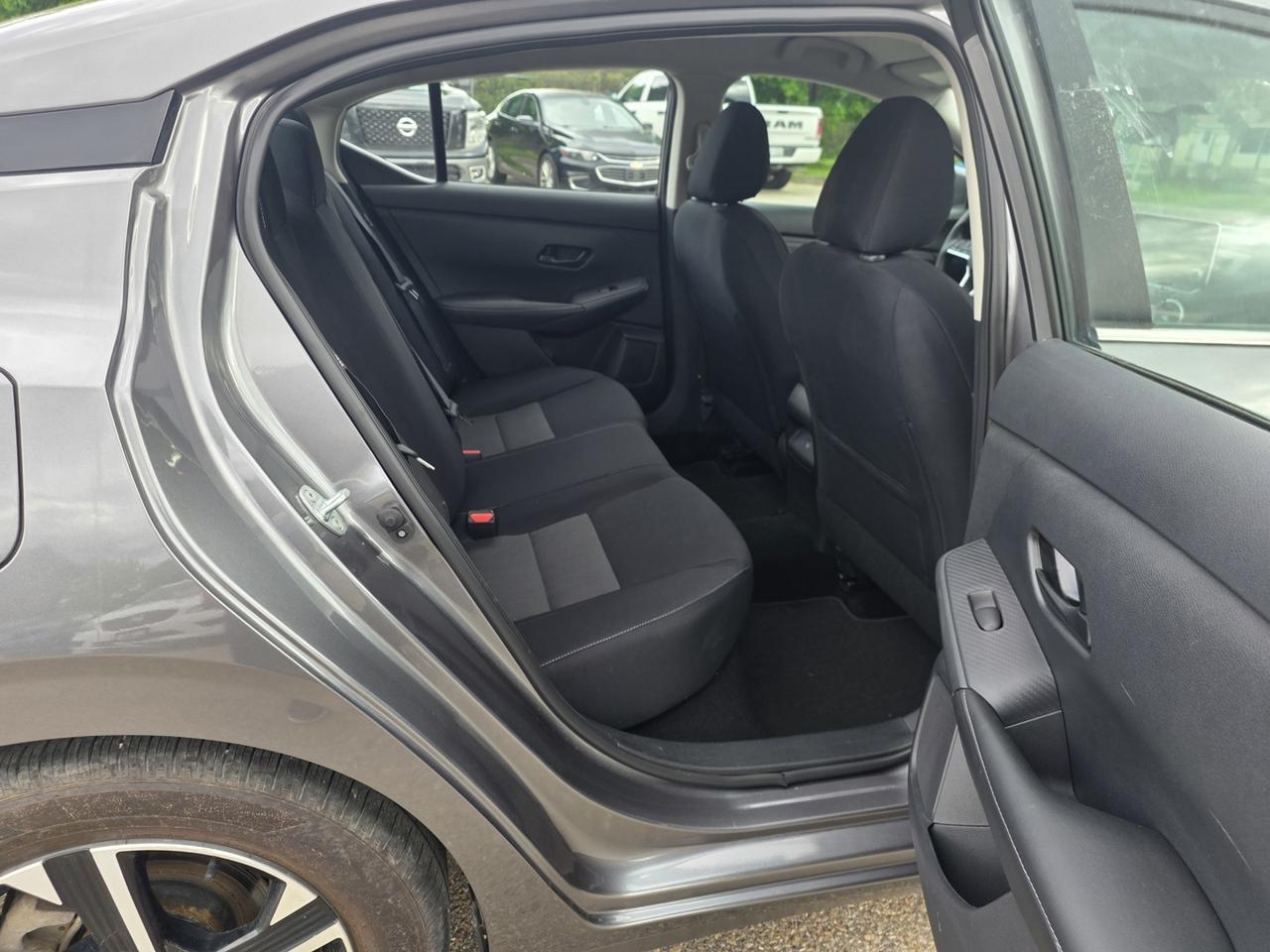 2024 Nissan Sentra SV Photo
