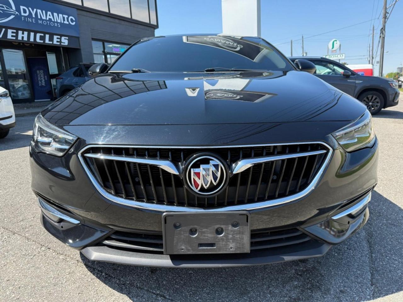 2019 Buick Regal Sportback ESSENCE /AWD /LEATHER /REAR CAM /LOW MILEAGE - Photo #3