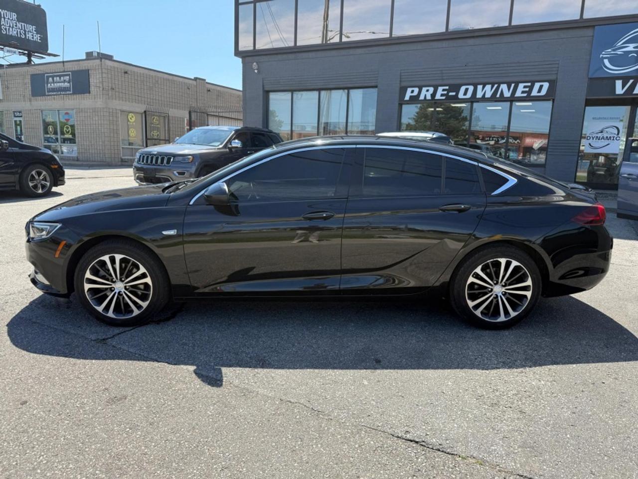 2019 Buick Regal Sportback ESSENCE /AWD /LEATHER /REAR CAM /LOW MILEAGE - Photo #11