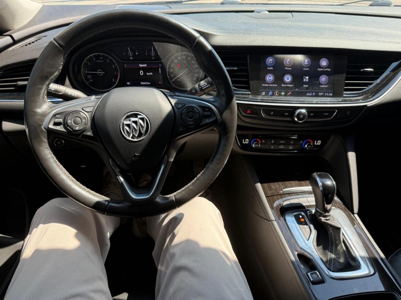 2019 Buick Regal Sportback ESSENCE /AWD /LEATHER /REAR CAM /LOW MILEAGE - Photo #15