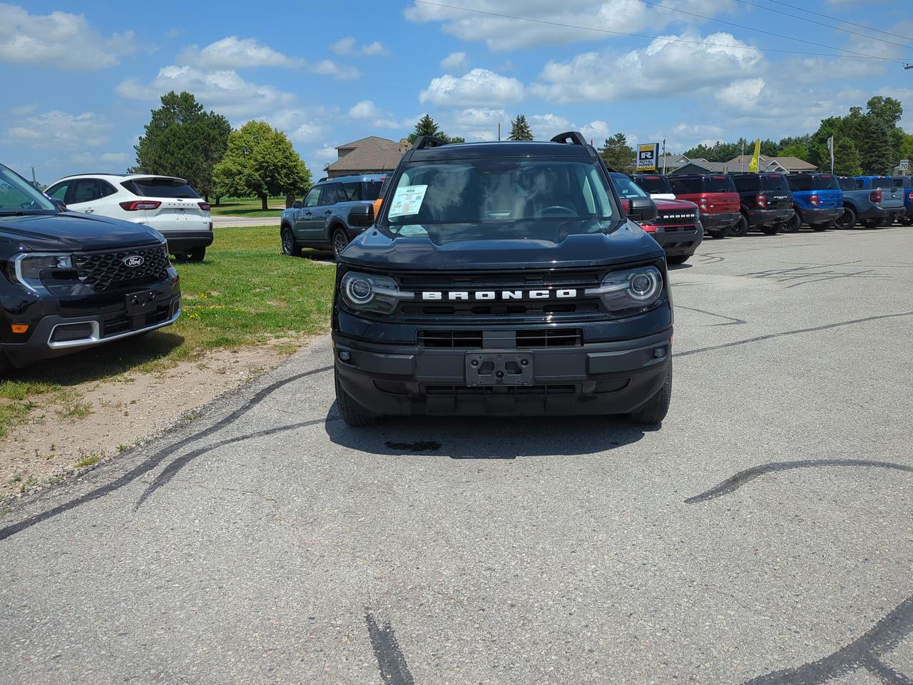 2022 Ford Bronco Sport Outer Banks 4x4 Photo1