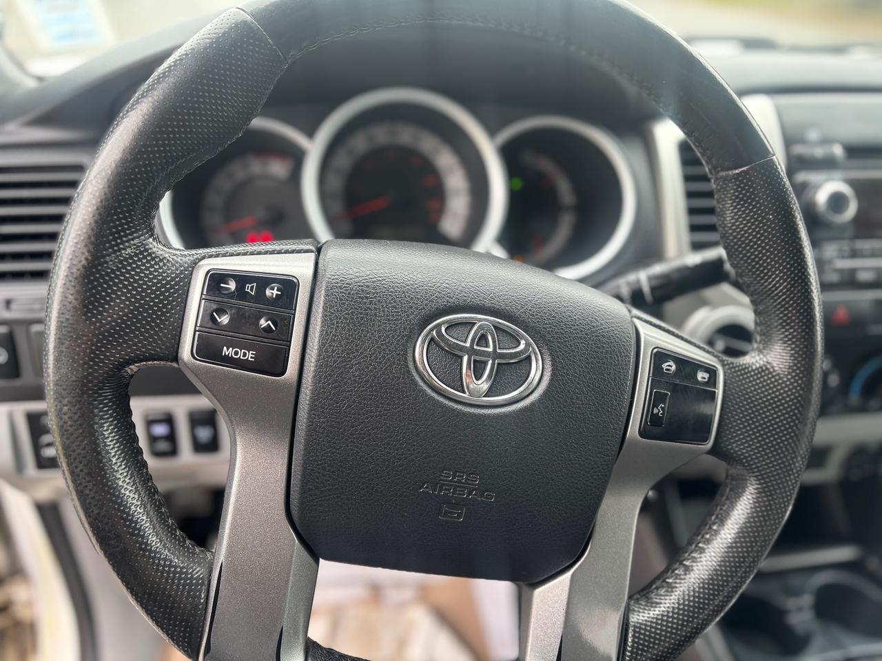 2012 Toyota Tacoma 4WD DOUBLE CAB V6 AUTO Photo