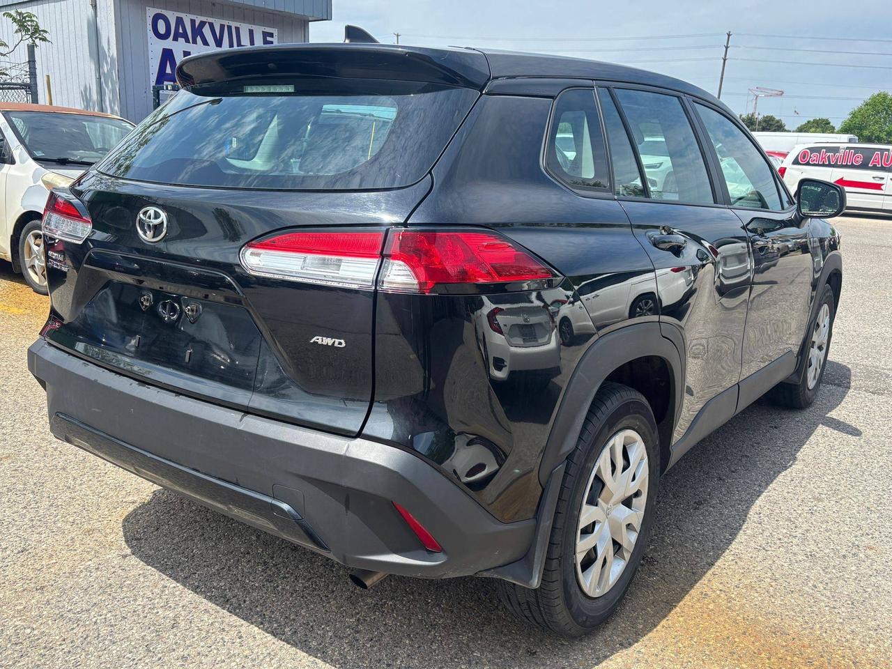 2022 Toyota Corolla Cross L AWD Photo