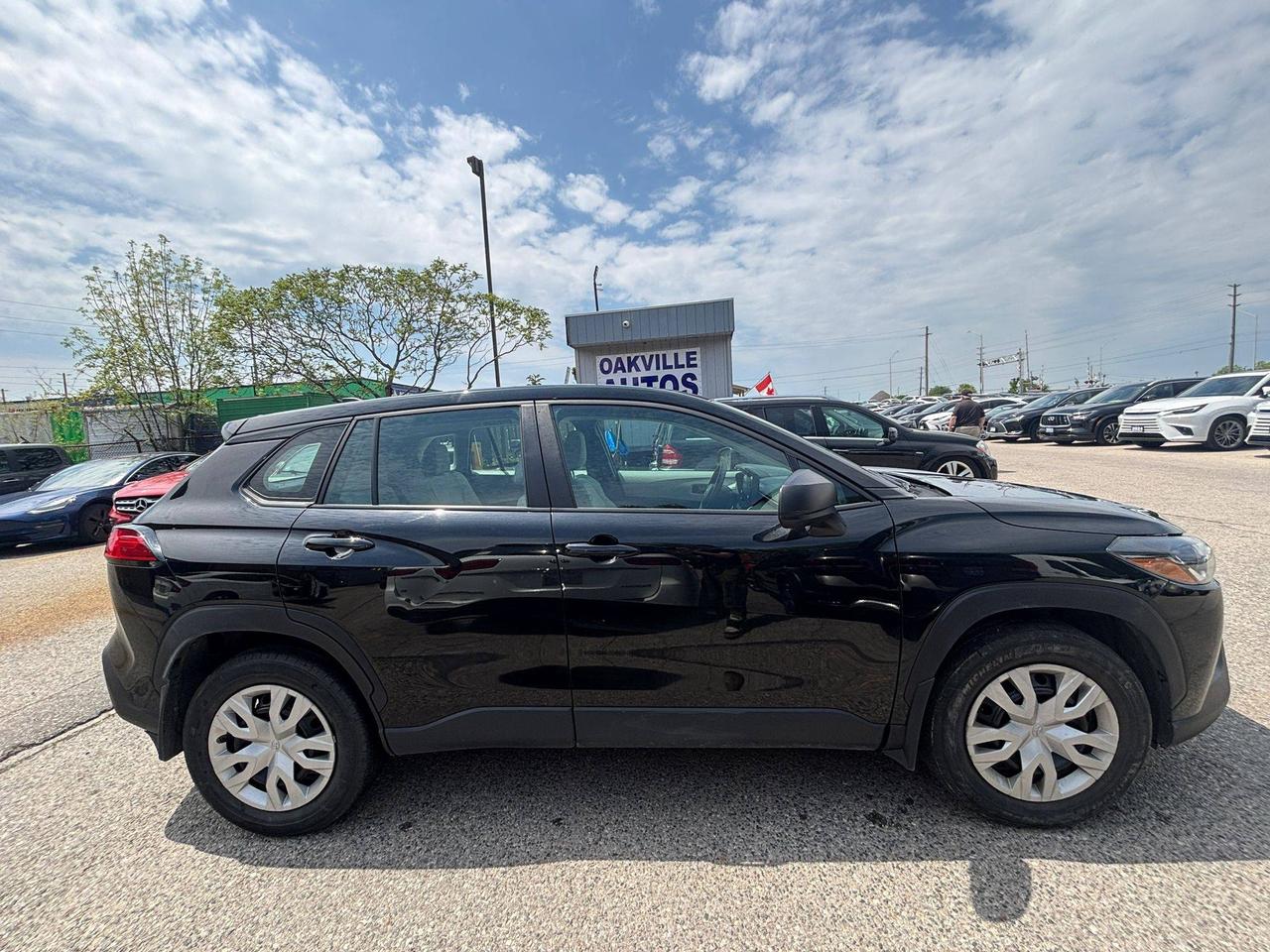2022 Toyota Corolla Cross L AWD Photo