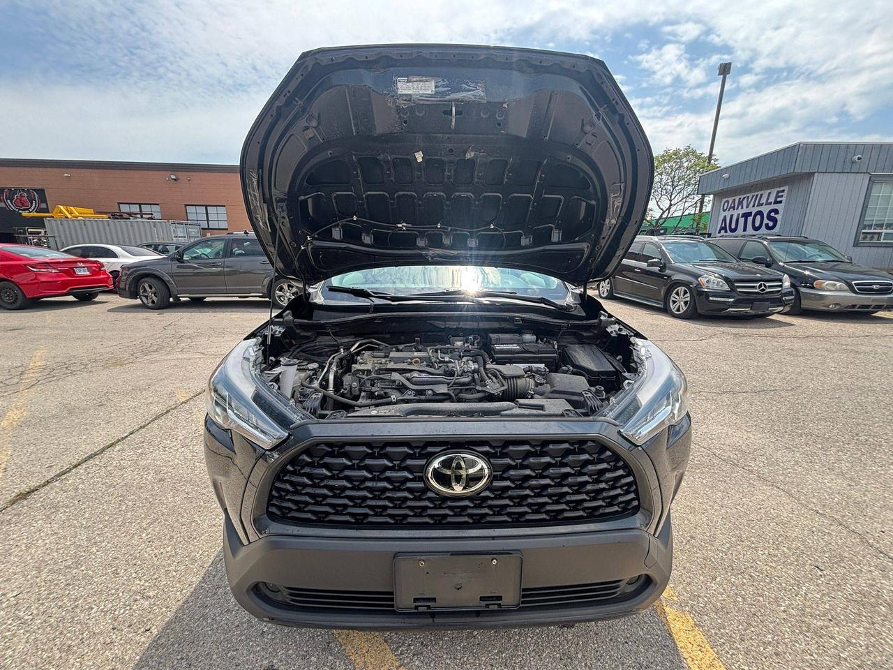 2022 Toyota Corolla Cross L AWD Photo