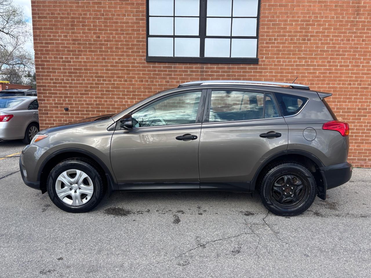 2013 Toyota RAV4 FWD 4dr LE Photo