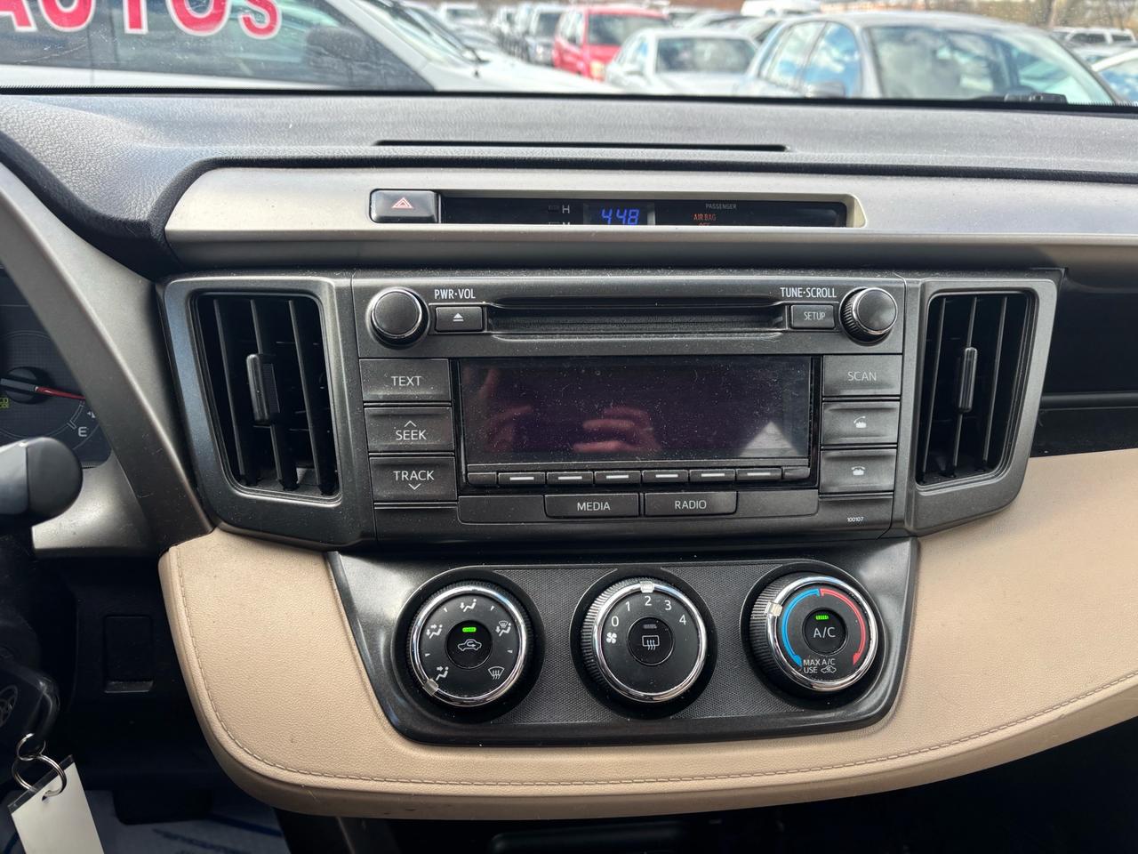 2013 Toyota RAV4 FWD 4dr LE Photo