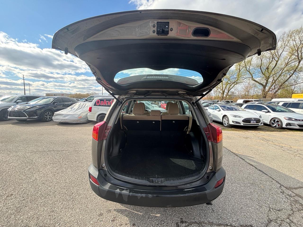 2013 Toyota RAV4 FWD 4dr LE Photo