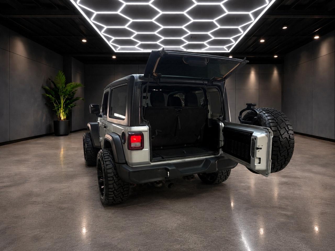 2022 Jeep Wrangler Willys Sport 4x4 Manual Photo4