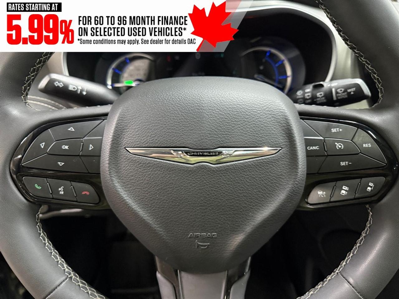 2022 Chrysler Pacifica Hybrid Limited 2WD Photo