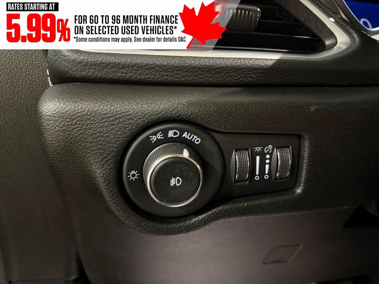 2022 Chrysler Pacifica Hybrid Limited 2WD Photo