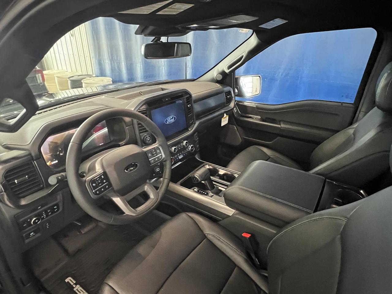 2026 Ford F-150 LARIAT 3.5L V6 ECOBOOST 501A+ Photo2