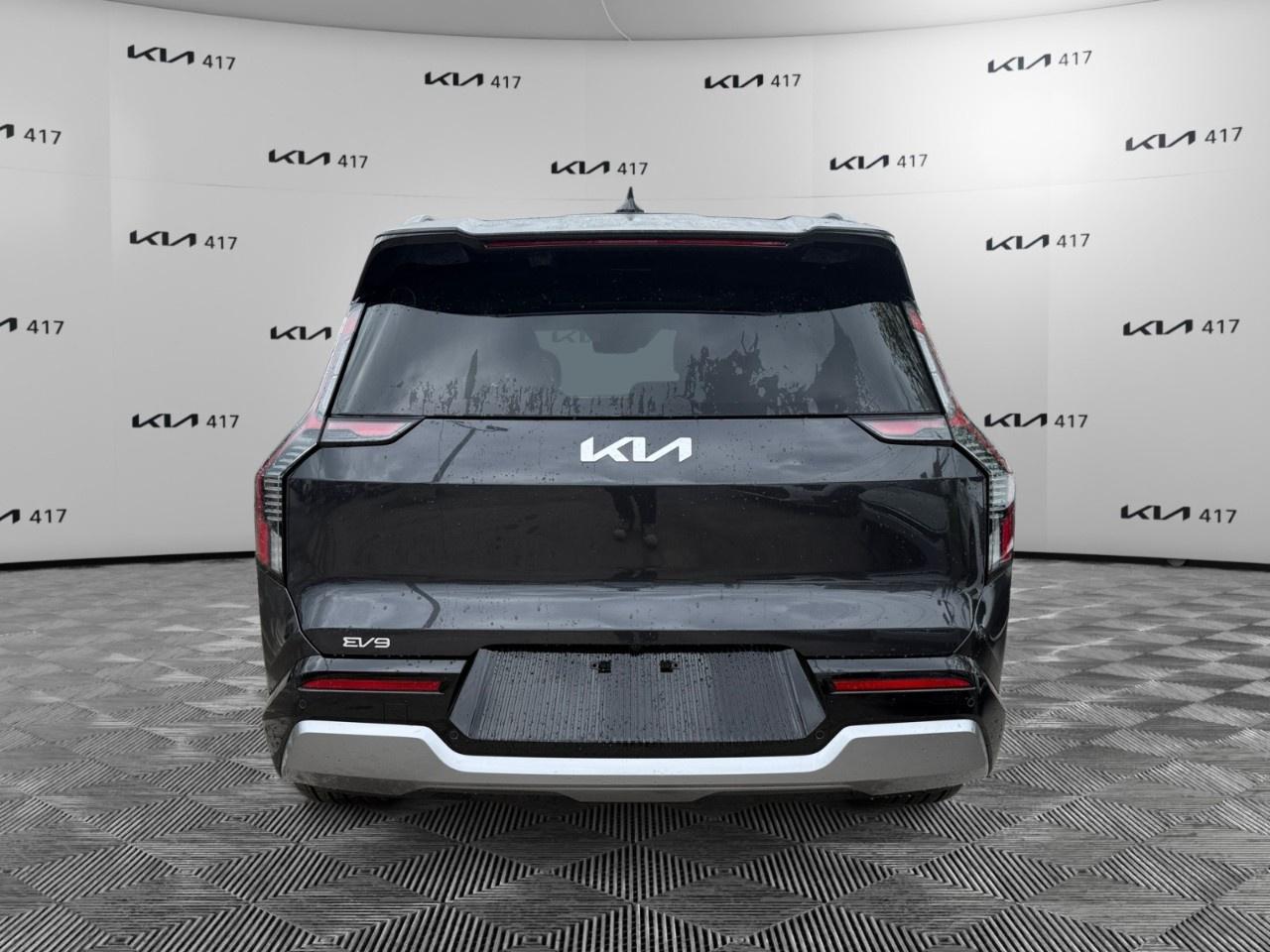 2026 Kia EV9 Land w/Premium Package AWD Photo3