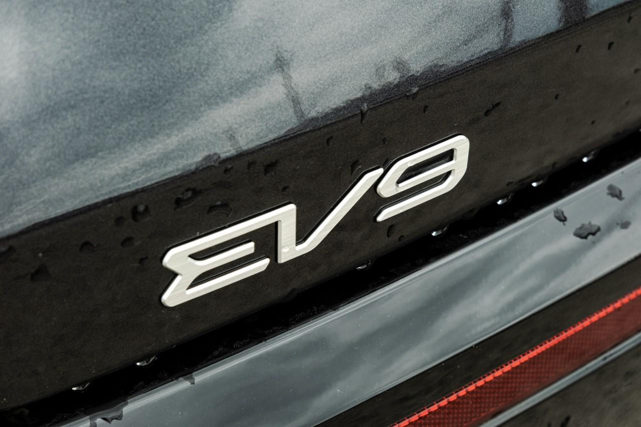 2026 Kia EV9 Land w/Premium Package AWD Photo