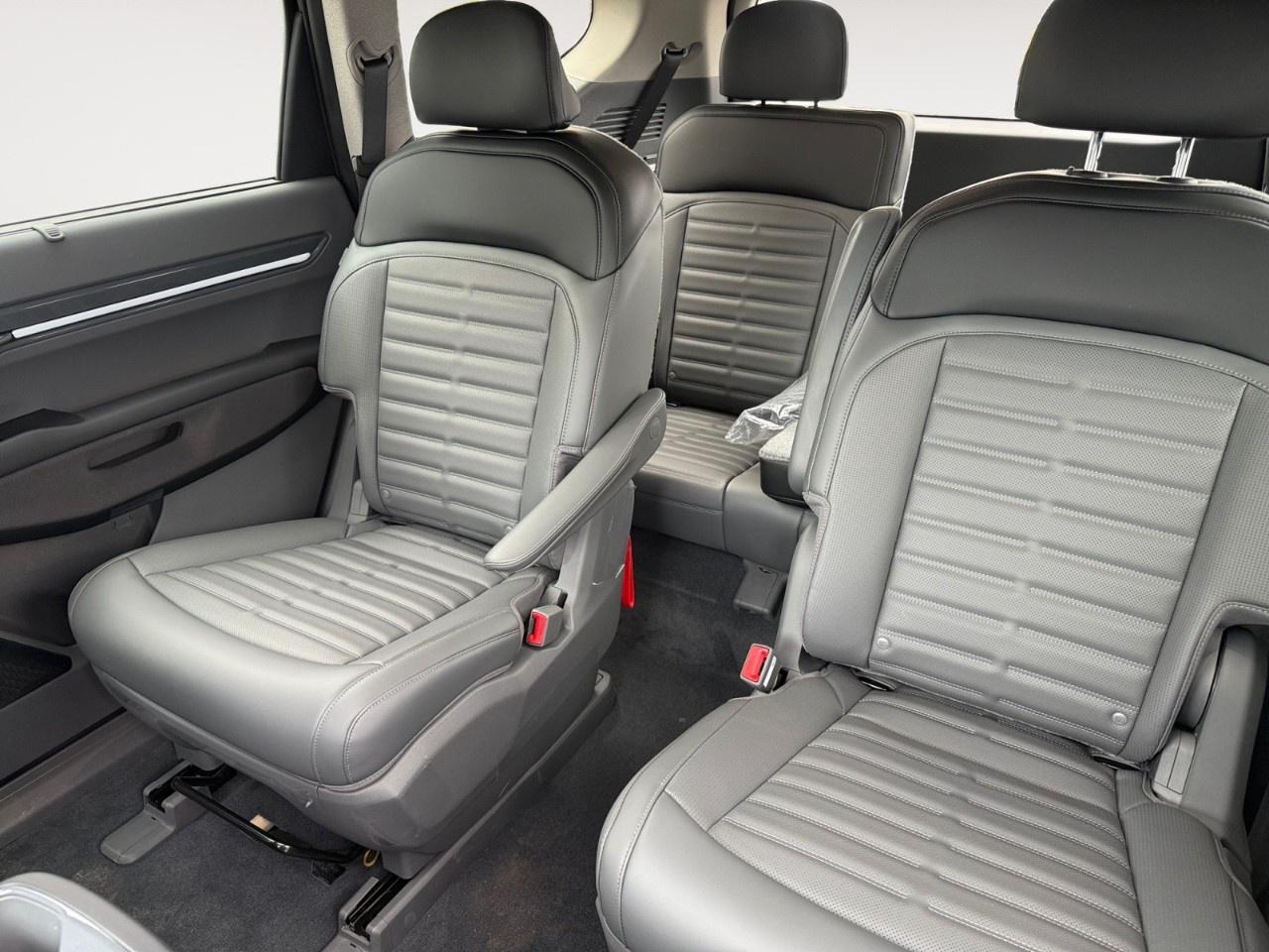 2026 Kia EV9 Land w/Premium Package AWD Photo