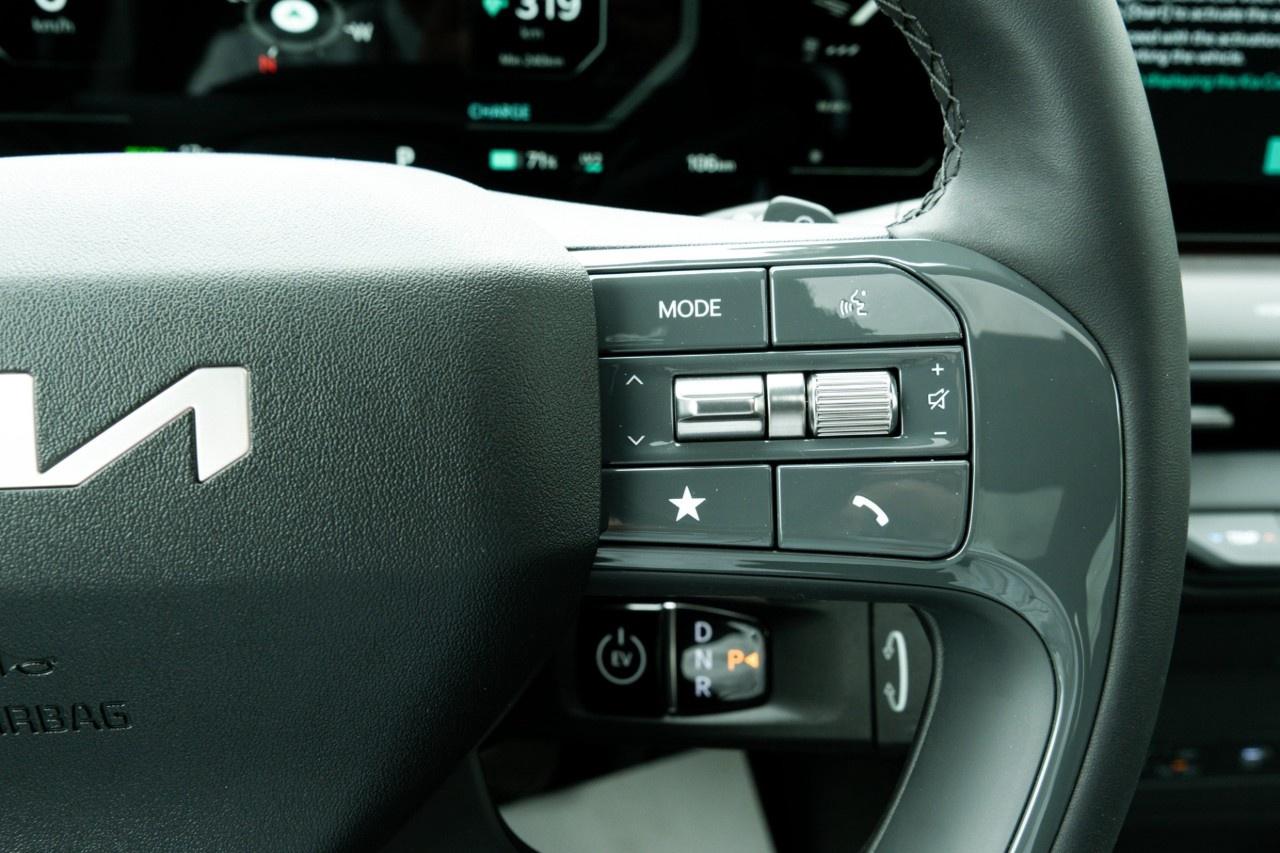2026 Kia EV9 Land w/Premium Package AWD Photo