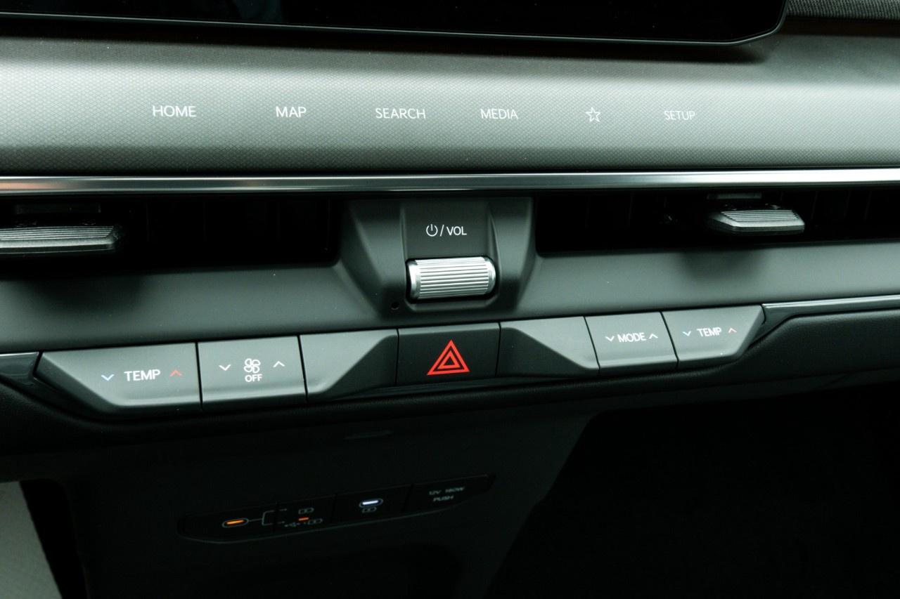 2026 Kia EV9 Land w/Premium Package AWD Photo