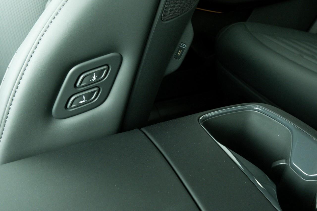 2026 Kia EV9 Land w/Premium Package AWD Photo