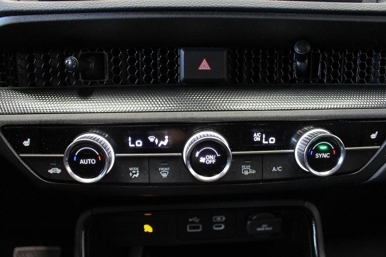 2024 Honda CR-V LX-B CLOTH UPHOLSTERY - HEATED FRONT SEATS - CLEAN CARFAX! Photo