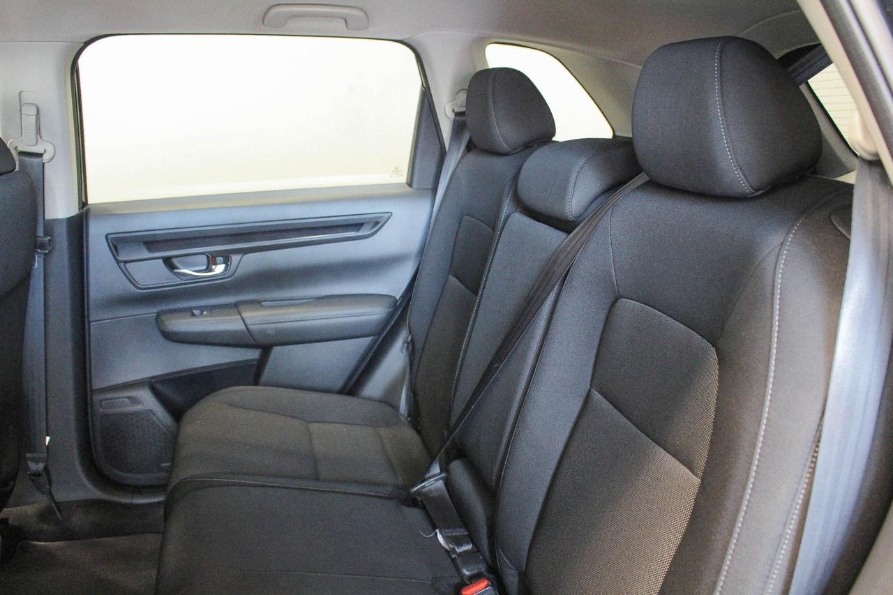 2024 Honda CR-V LX-B CLOTH UPHOLSTERY - HEATED FRONT SEATS - CLEAN CARFAX! Photo