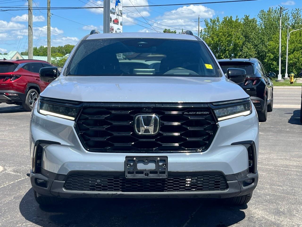 2025 Honda Pilot Black Edition AWD Photo