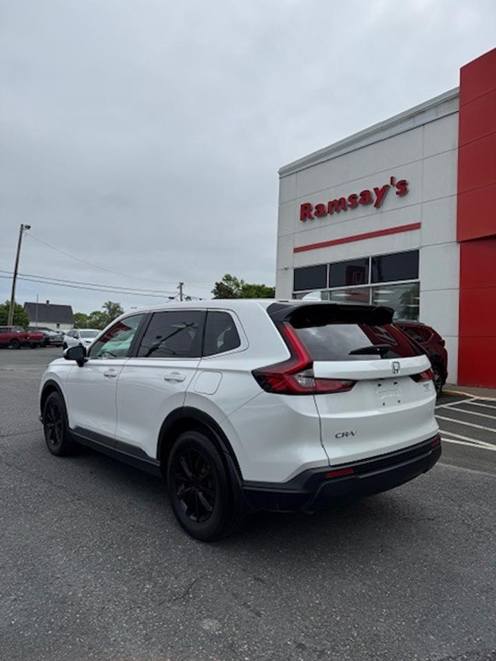 2025 Honda CR-V LX AWD Photo