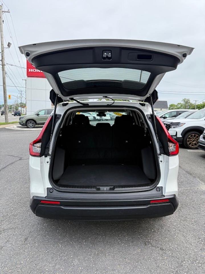 2025 Honda CR-V LX AWD Photo