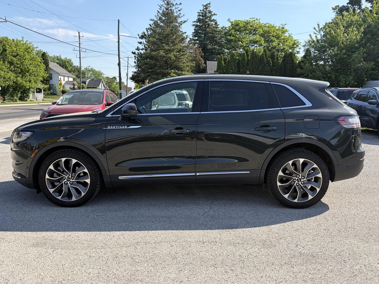 2022 Lincoln Nautilus Reserve AWD Photo