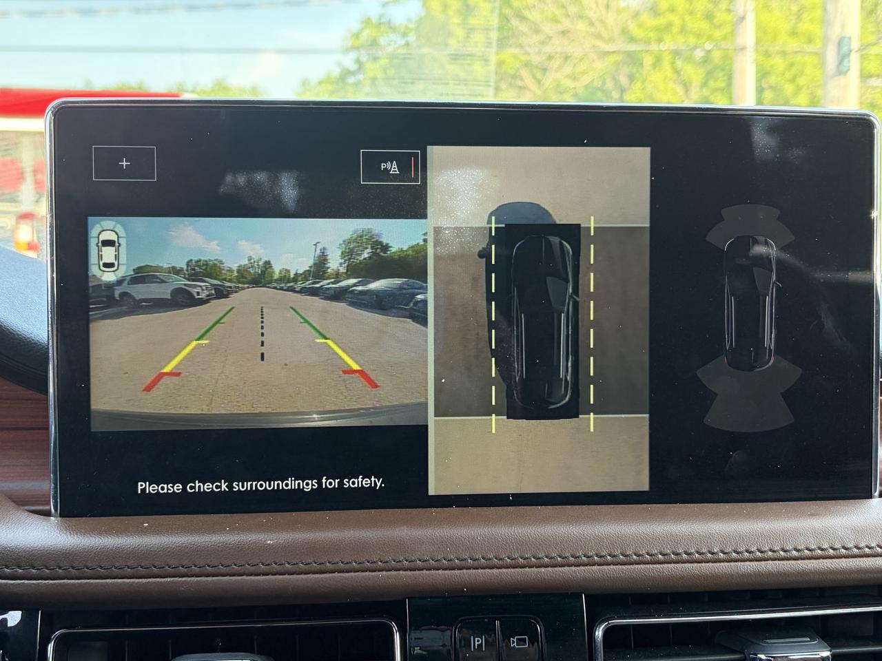 2022 Lincoln Nautilus Reserve AWD Photo