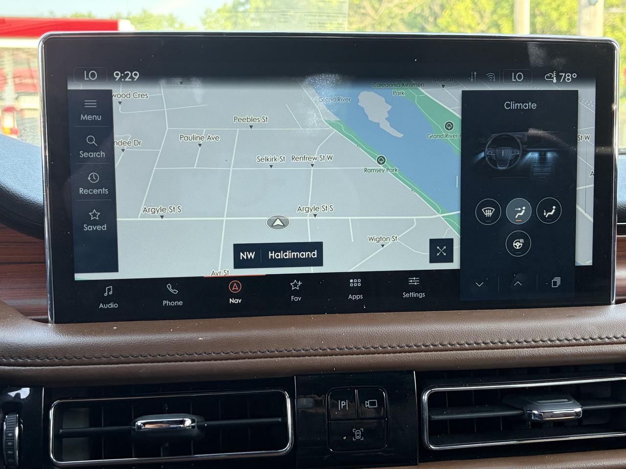 2022 Lincoln Nautilus Reserve AWD Photo