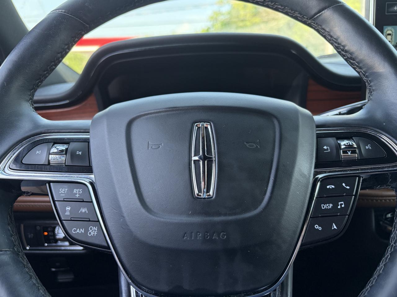 2022 Lincoln Nautilus Reserve AWD Photo