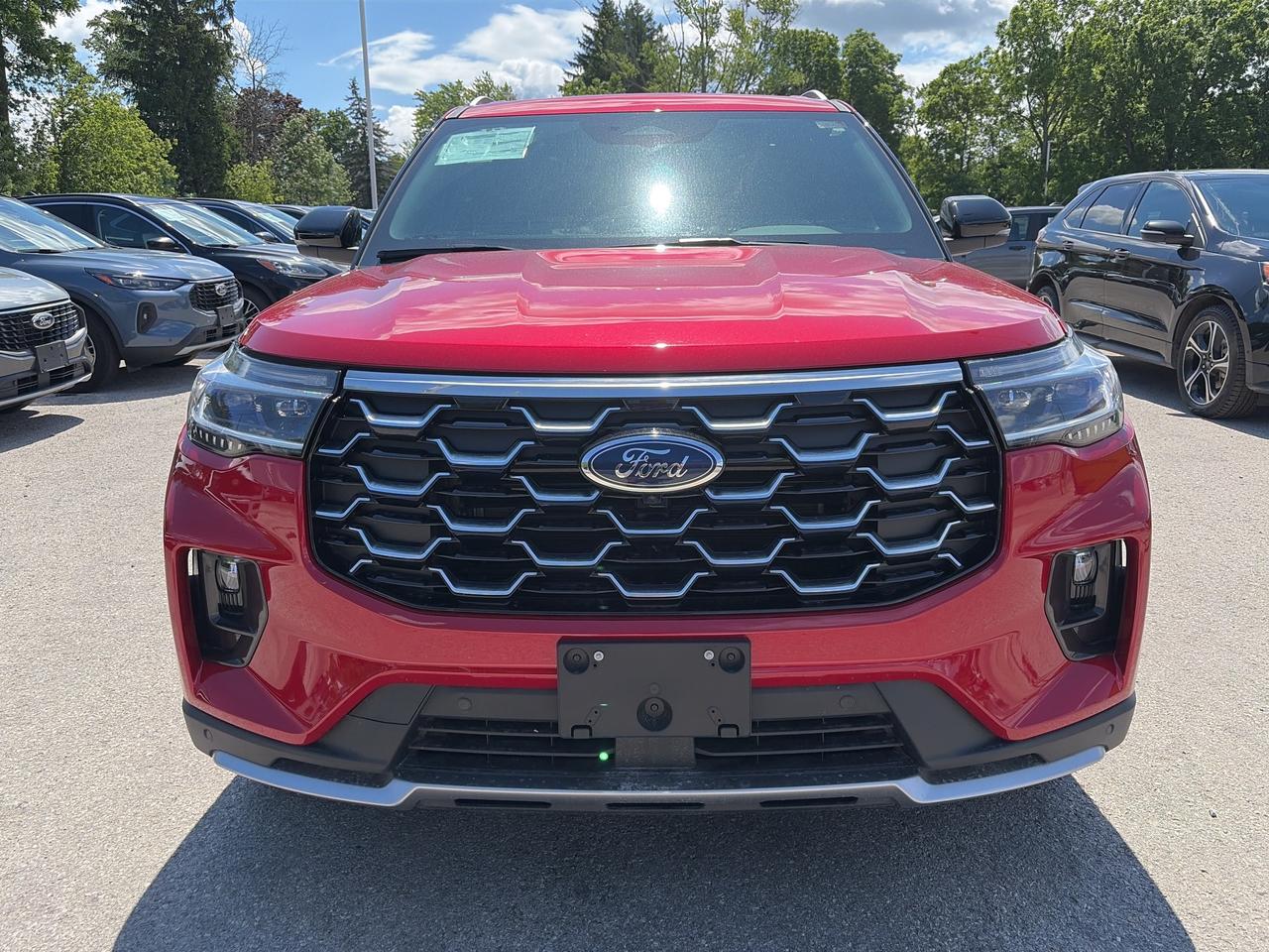2026 Ford Explorer Platinum 4WD Photo1