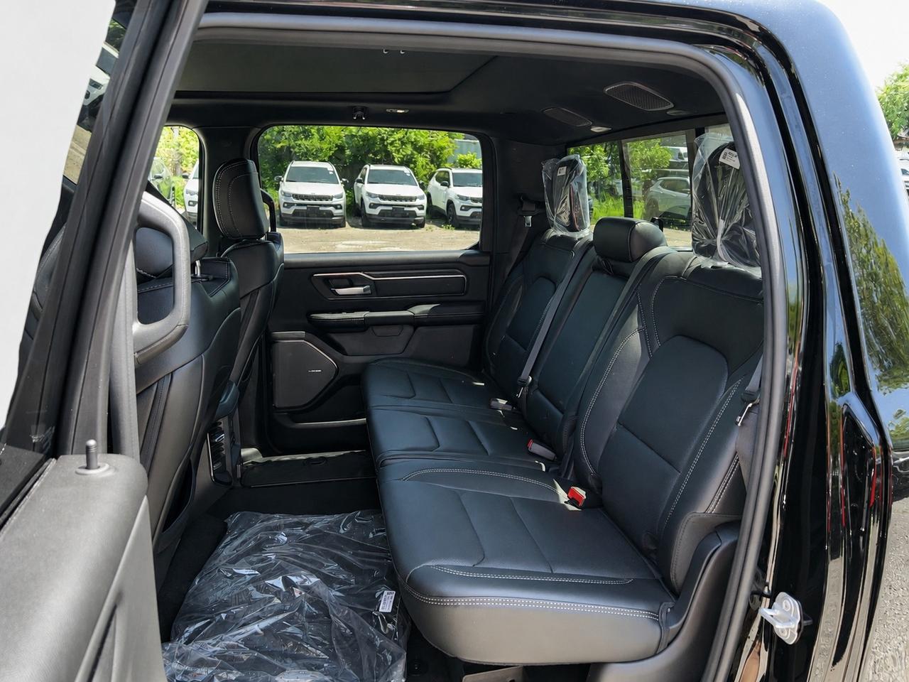 2026 RAM 1500 SPORT | Sport Hood | HEMI 3.92 | Pano Roof | Lvl1 Photo