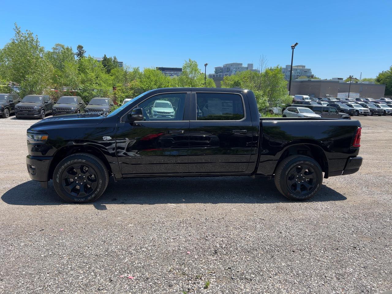 2026 RAM 1500 SPORT | Sport Hood | HEMI 3.92 | Pano Roof | Lvl1 Photo