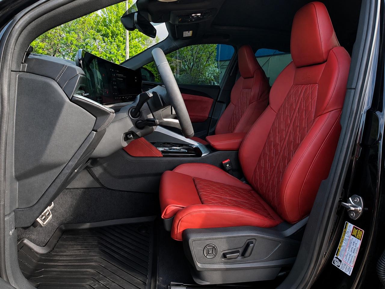 2025 Audi SQ5 Progressiv 3.0T | Red Leather | AWD Photo